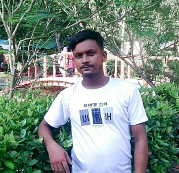 Imam hossain, 28, Caserta