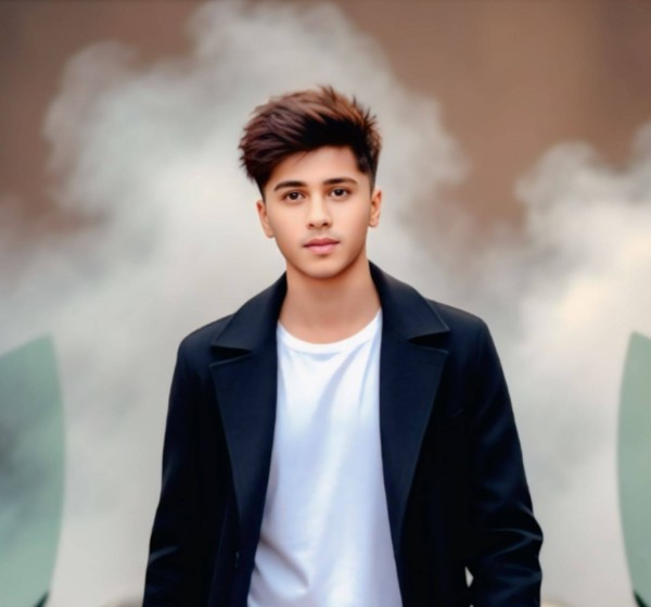 Rohan, 25, Hassan