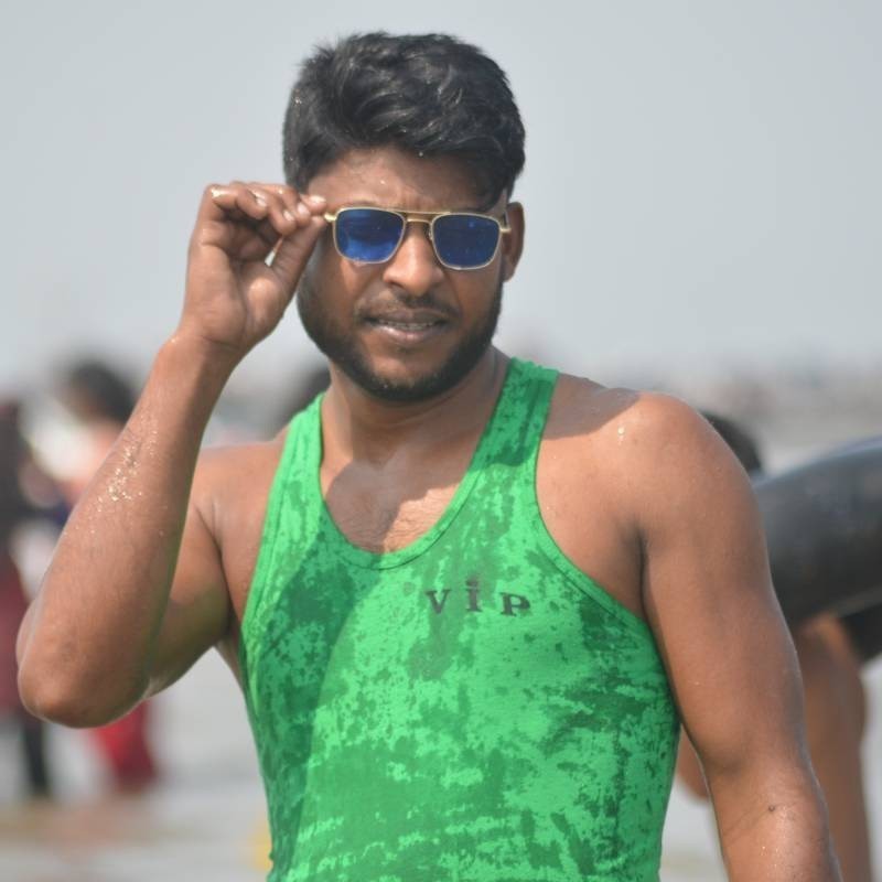 Bairul, 24, Niger