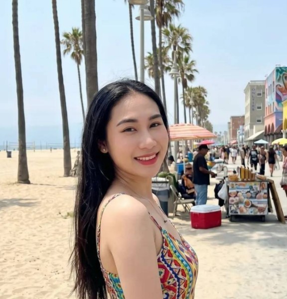 Celia, 36, Barari