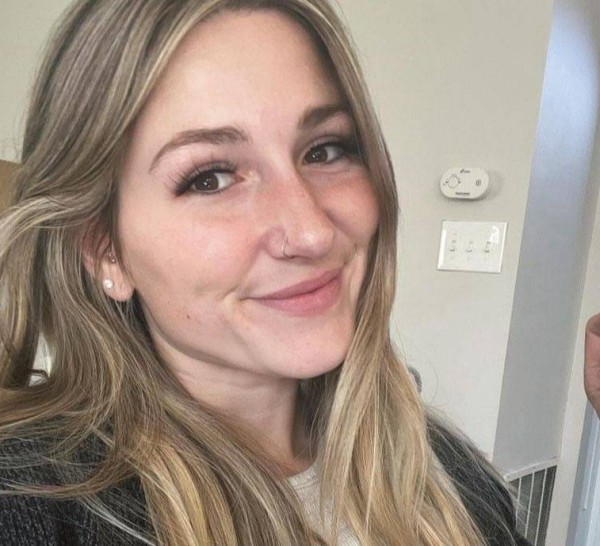 Ana, 64, Vitomiric