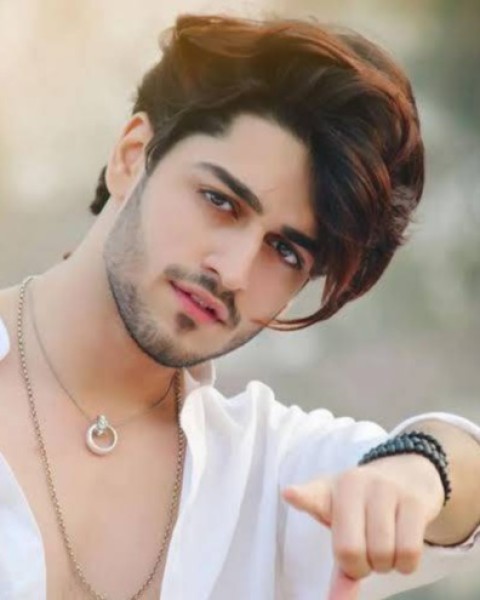 Robin khan, 25, Trapani