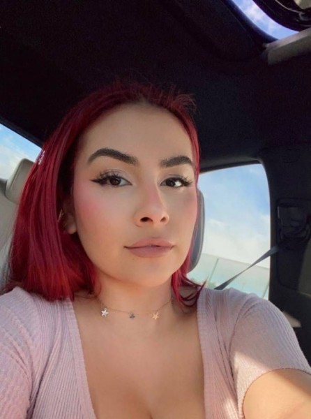 Kayla Smith, 28, Vanves