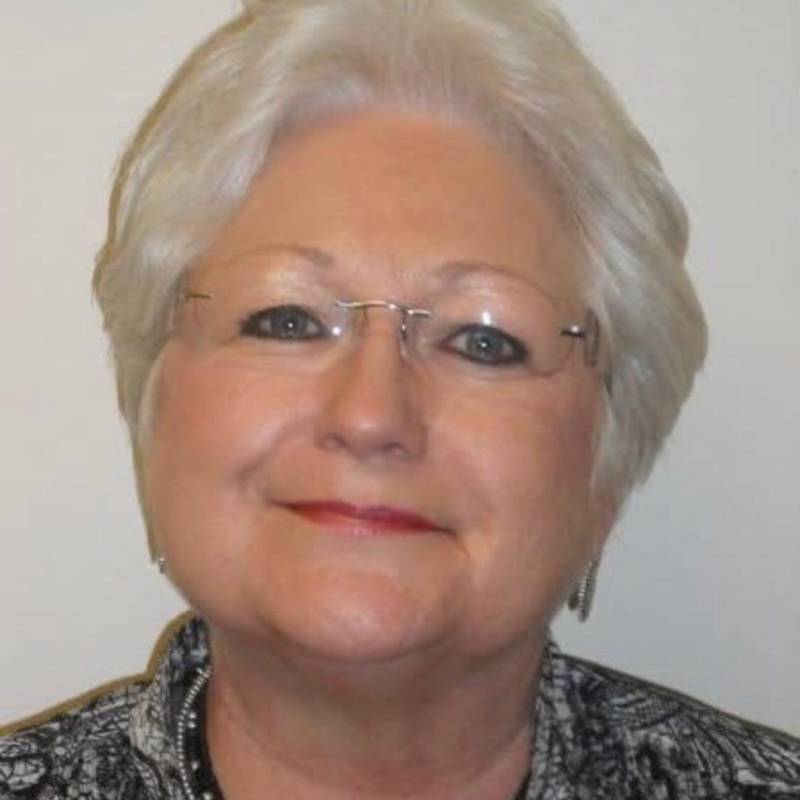 Betty, 65, Ternat