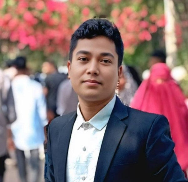 Dipto, 27, Lollar