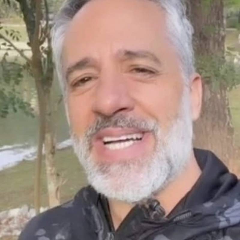 Robinson, 63, Dongying