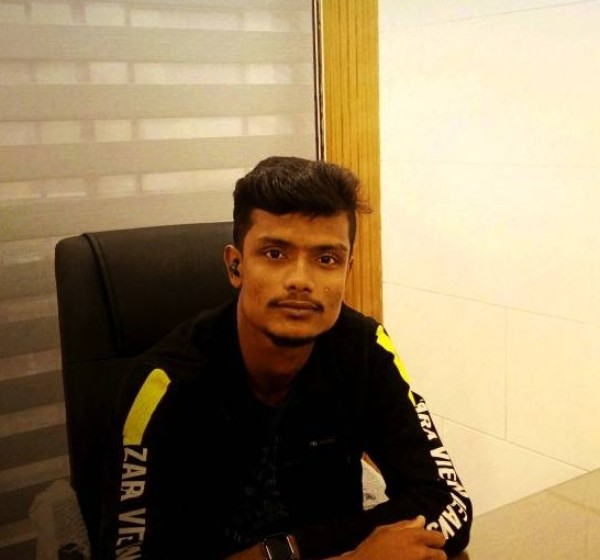 Mohon, 25, Buhoro