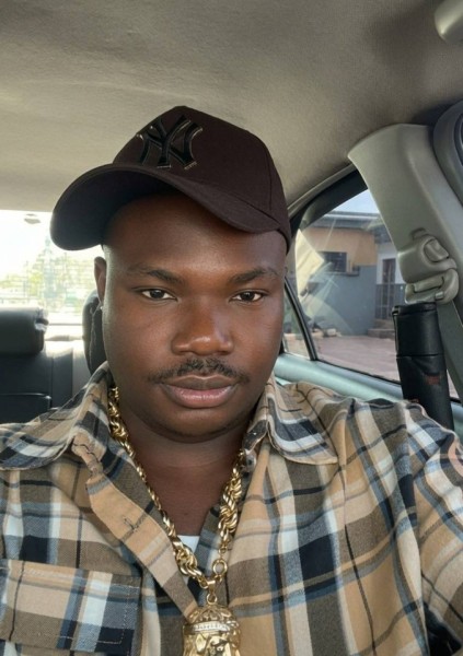 Lester, 31, Dhka