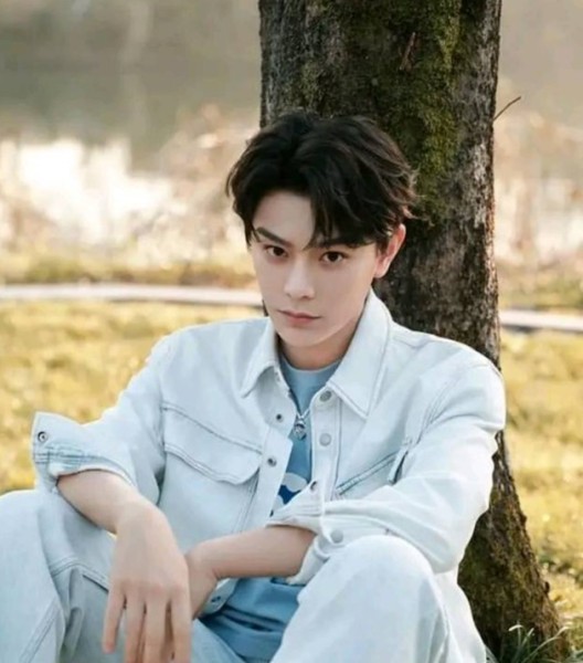 Chisim, 32, Sng Dc