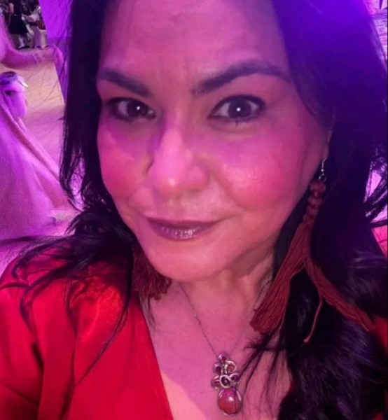 Elina, 53, Phalombe