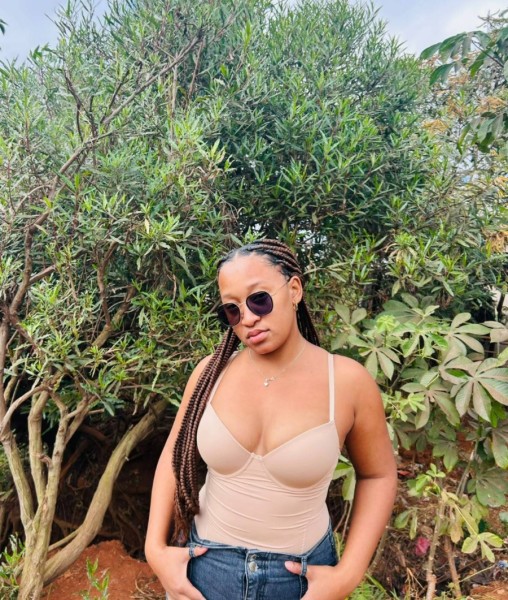 Mellanie, 22, Mati