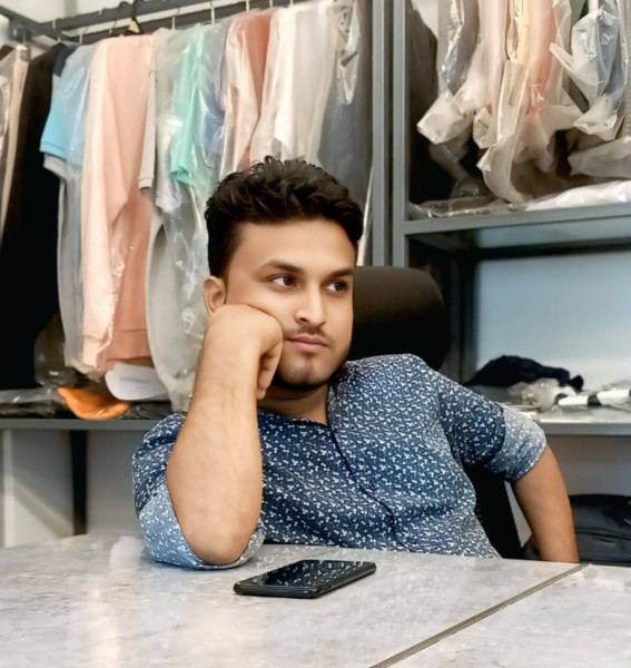 Md.Arif, 30, North Aurora