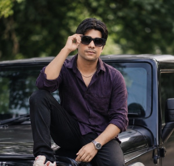 Kishor, 31, Thebes
