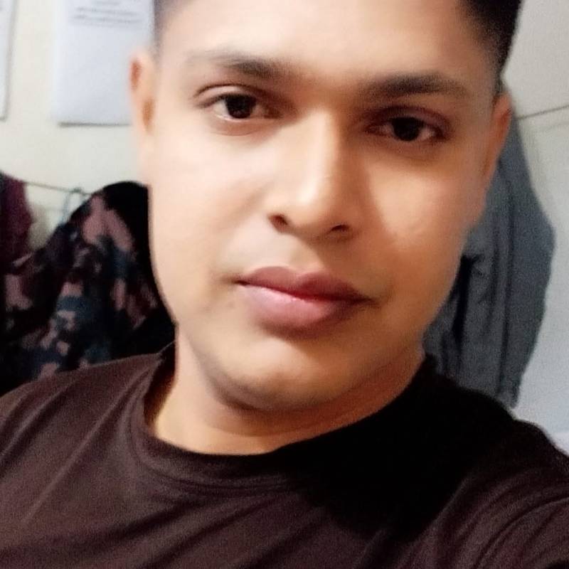 Swapn, 26, Ire