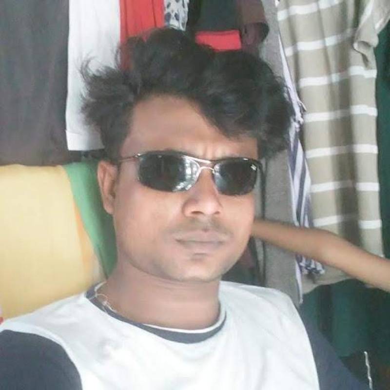 Ibrahim molla, 25, Yumbel