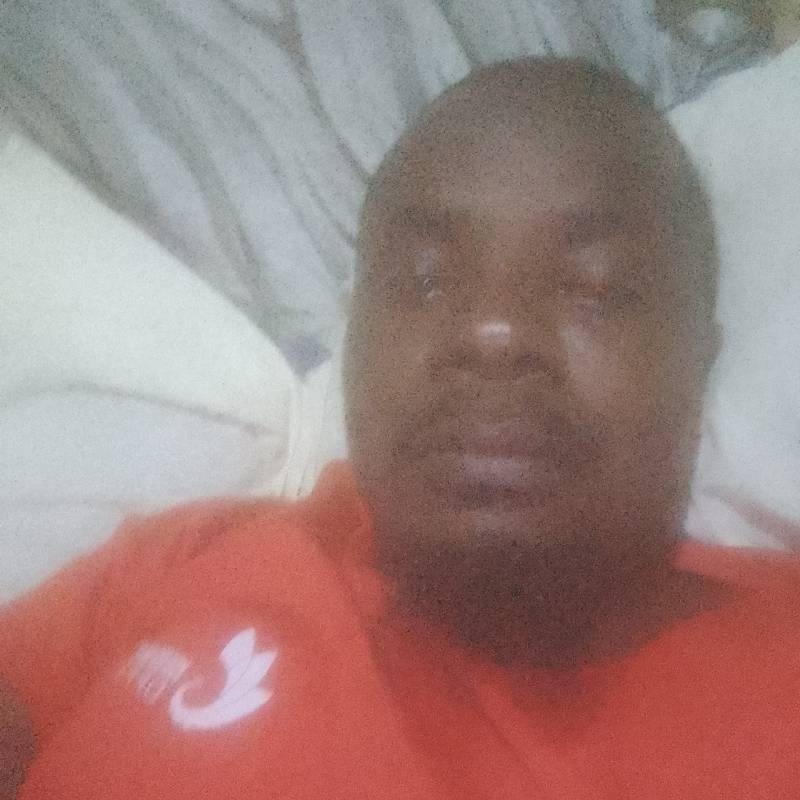 Olumide, 31, Giz
