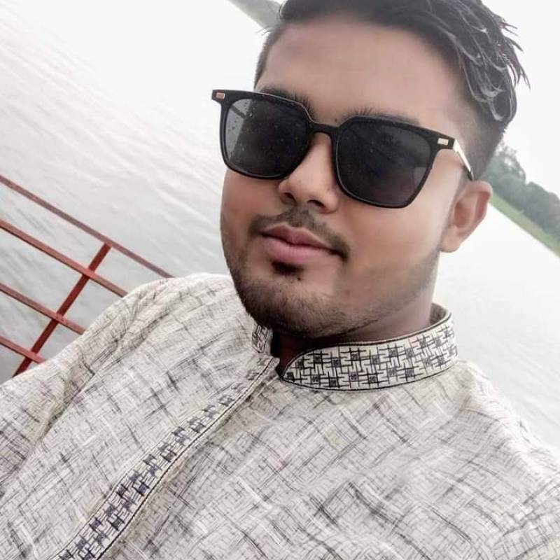 MD Jubayer, 27, Polyarnyy