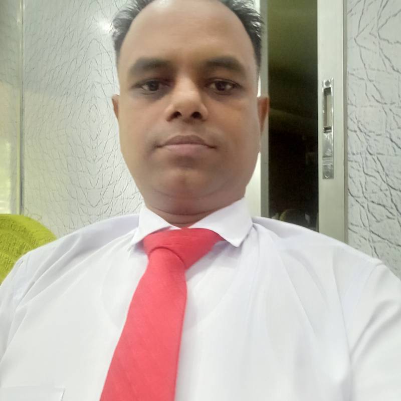 Mostak, 38, Spiez