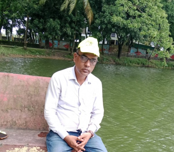Arman, 49, Corinto