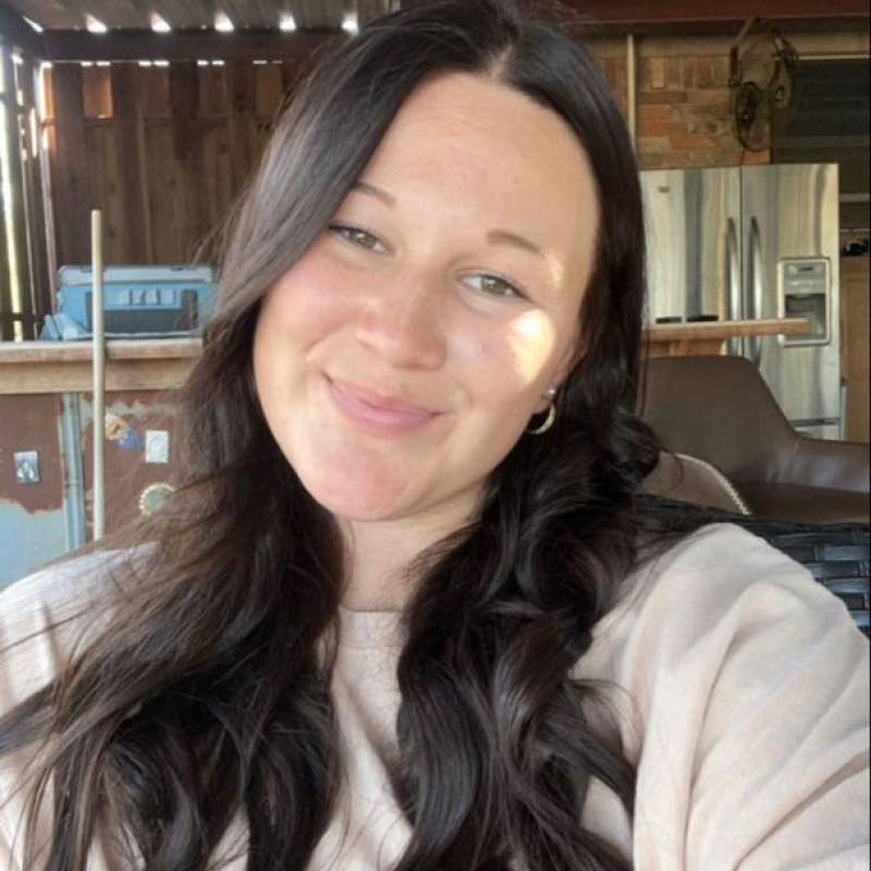 Stella, 42, Daparkha