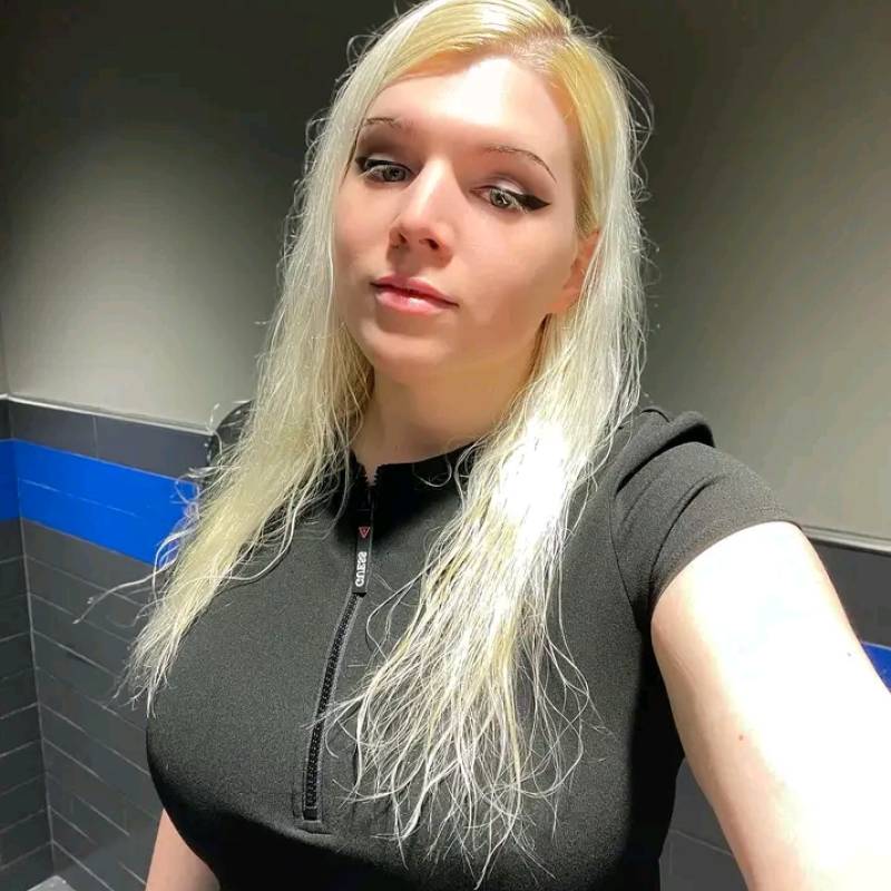 https://wedatefree.com dating Claracalfman21 in Germany