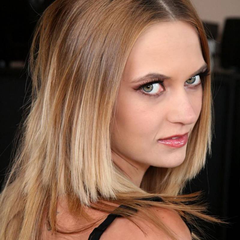 Sophia099