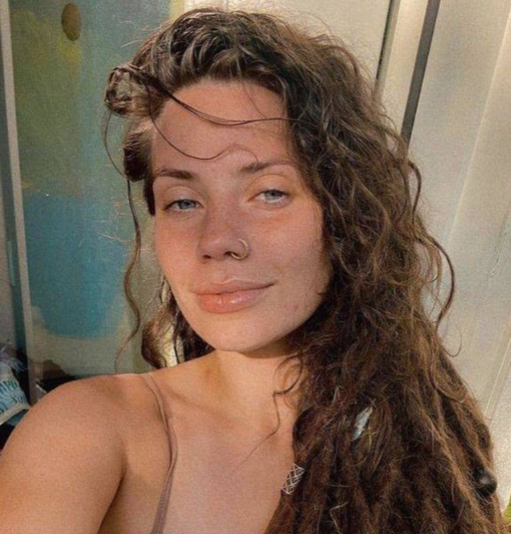 Mallyindica25221 dating